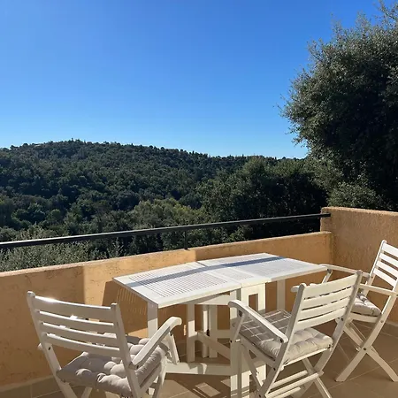 Apartment Cote Colline A Valcros