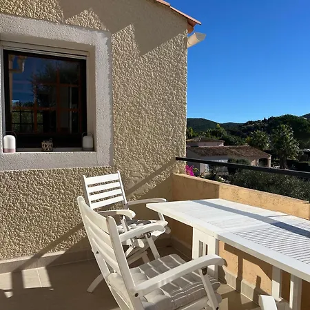 Cote Colline A Valcros Apartment *
